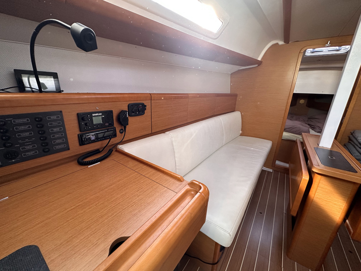 Sun Odyssey 33i Cosma Navitisch